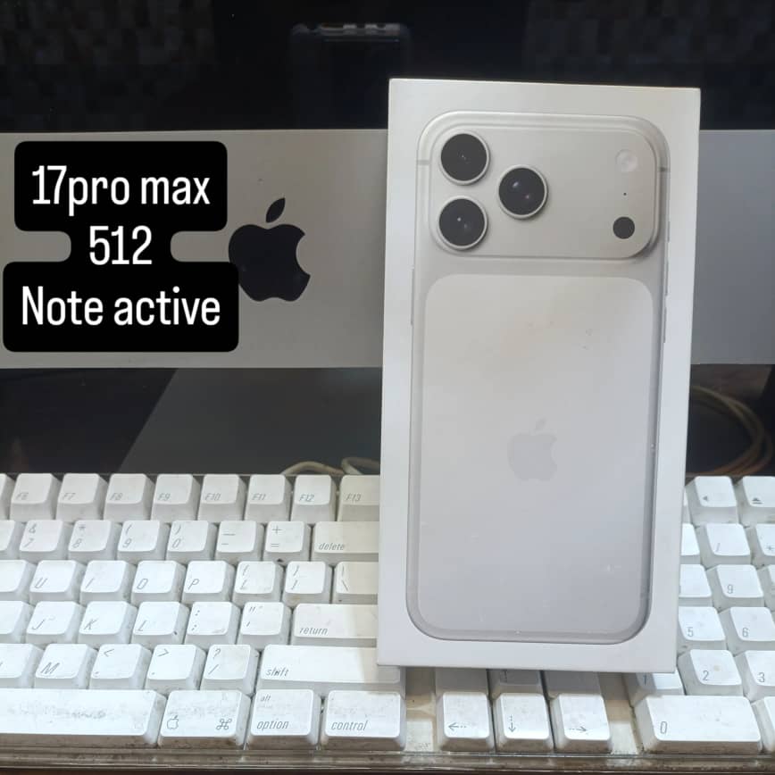 آیفون 17 pro max آک